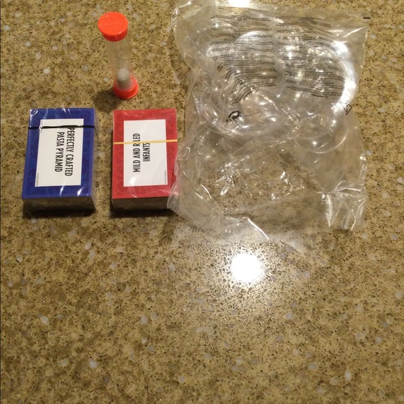 Hasbro Speak Out Game - Picture 4 of 5